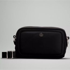 Lululemon Crossbody Camera Bag 2L